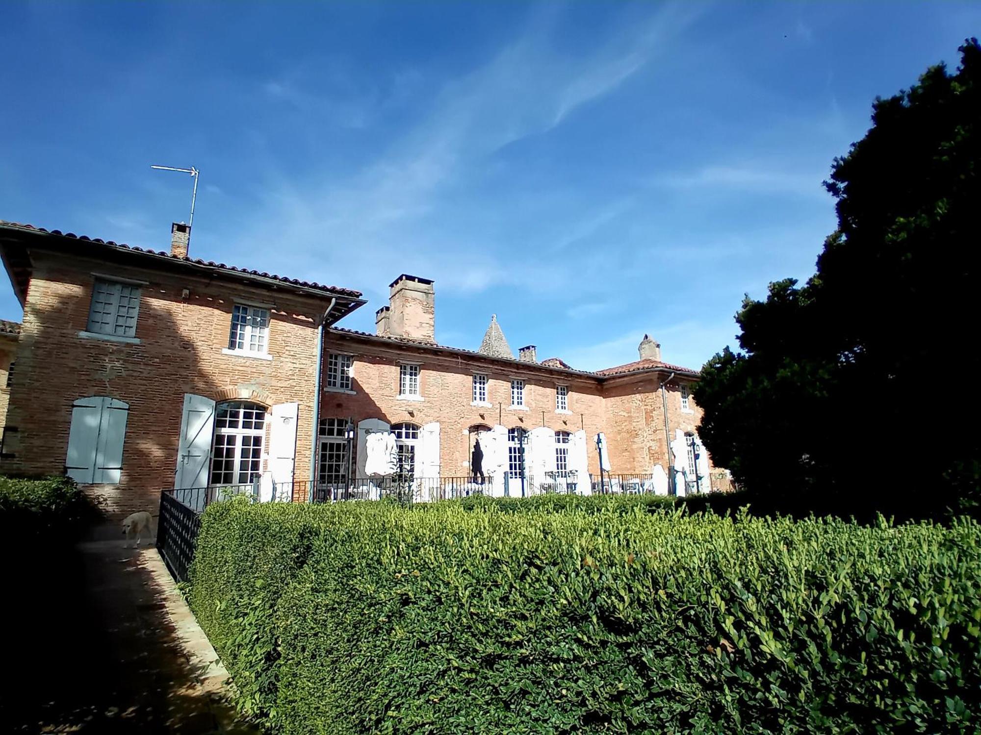 Bed and Breakfast Logis Domaine De Peyrolade Daux Exterior foto